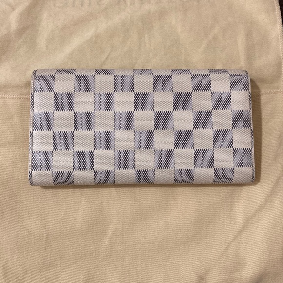 Louis Vuitton Sarah Wallet Damier Azur - Picture 2 of 16